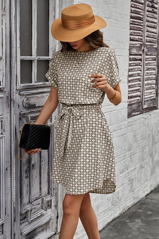 Chic And Simple Belted Dress