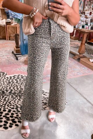 Frayed Bottom Cropped Jeans - Leopard