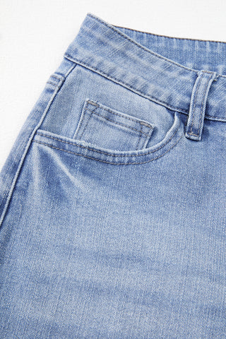 Frayed Bottom Cropped Jeans - Light Wash