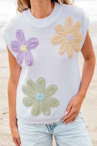 Daisy Delight Sleeveless Sweater - White