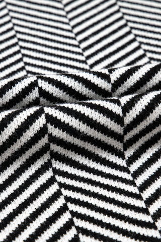 Herringbone Pattern Sweater - Black