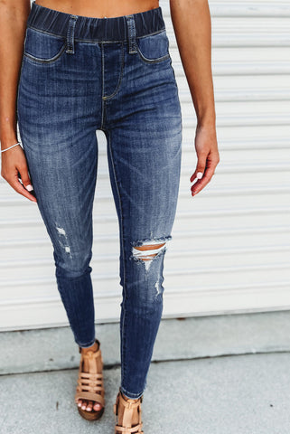 Elastic Waist Skinny Jeans