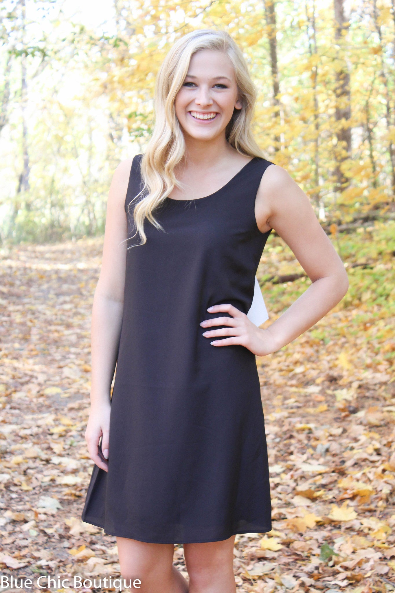 Black and White Bow Back Tunic Dress | Blue Chic Boutique Black and White Bow Back Tunic Dress | Blue Chic Boutique